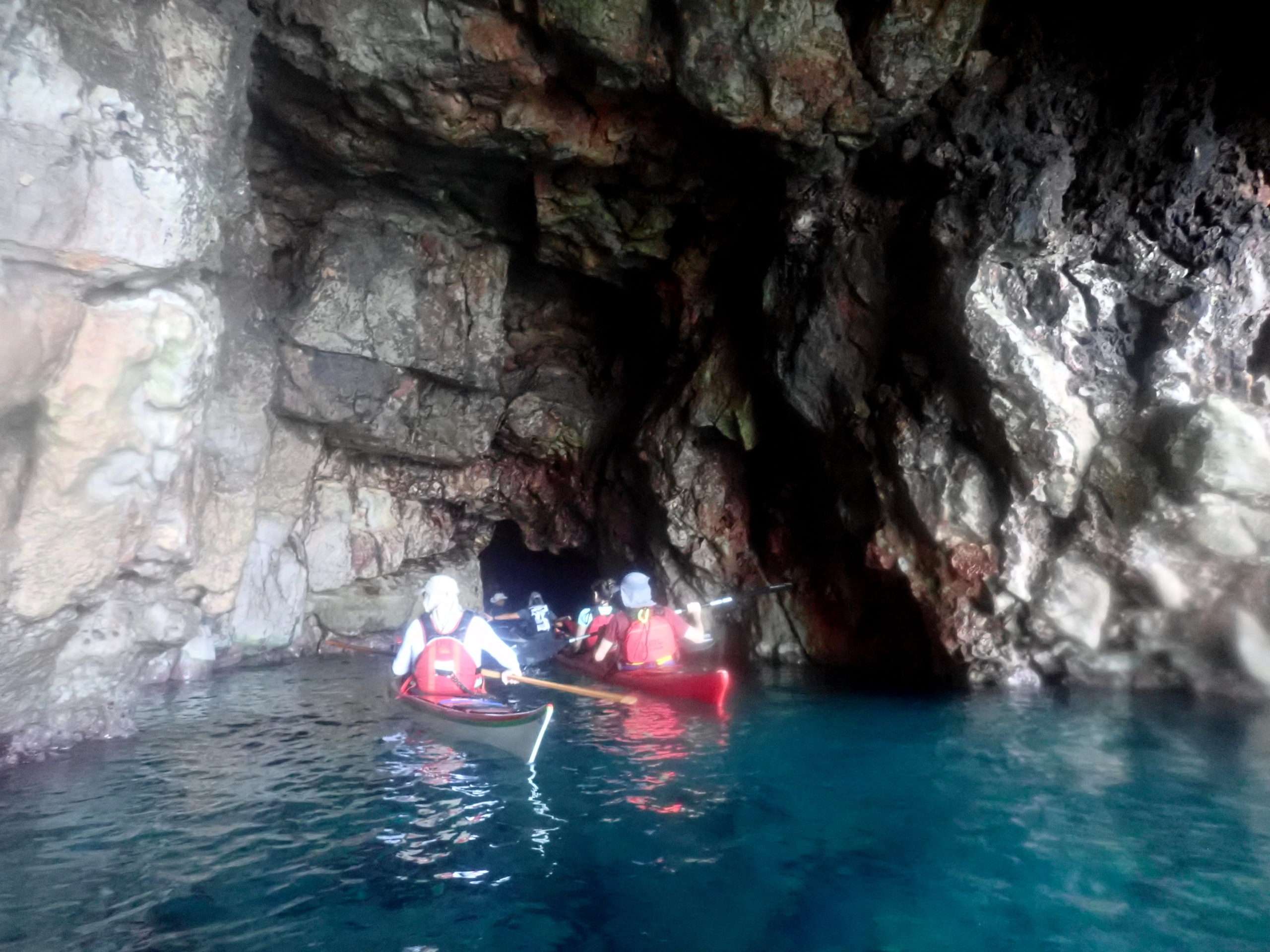 coves a Denia , kayak formacio i experiencia per kayakebre i deltaventur