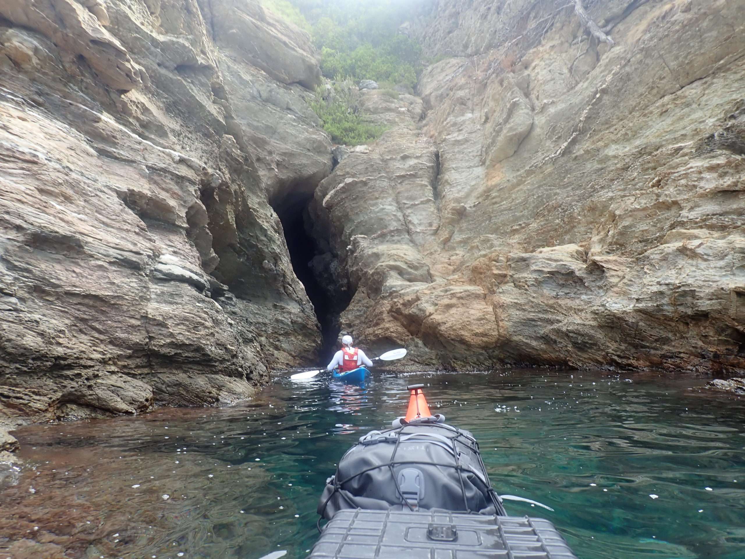 kayak experiencia amb deltaventur i kayakebre, van visitar el indret de cap de creus