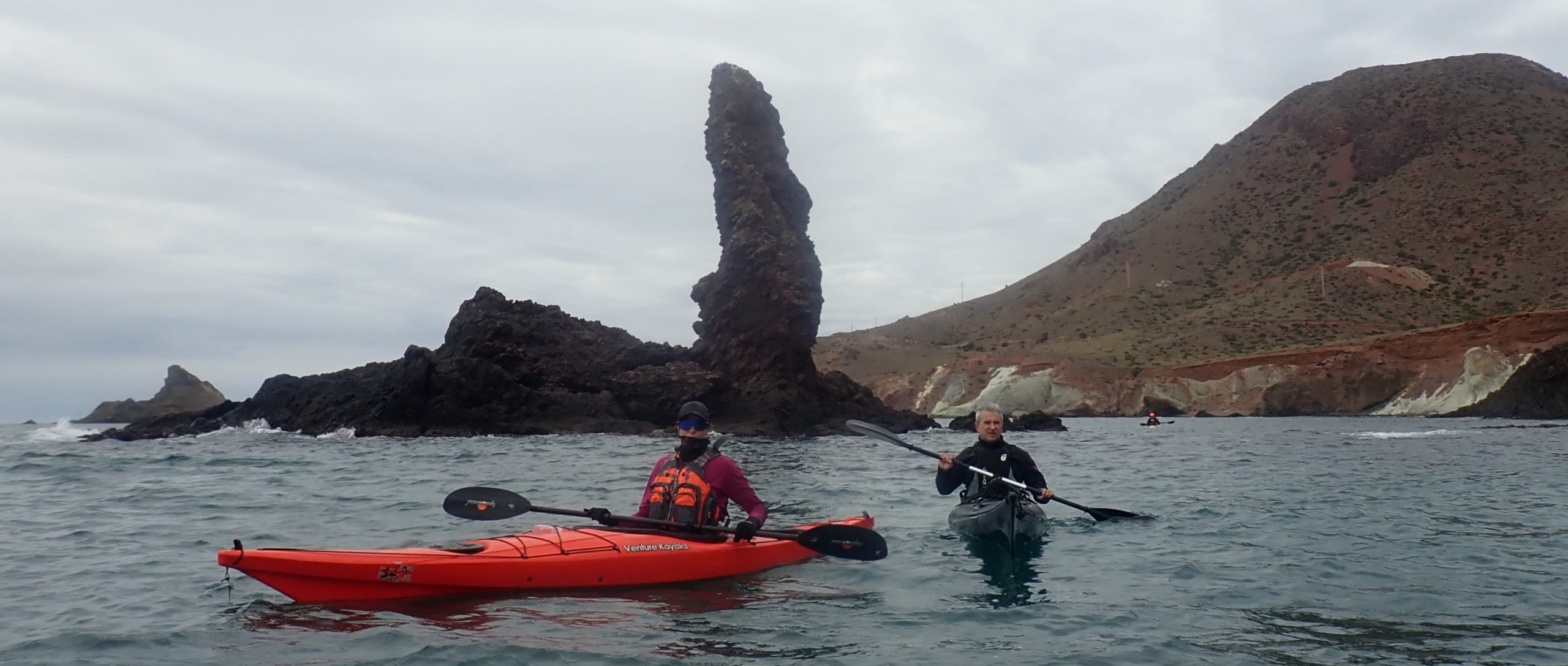 illa del dit kayak a cabo de gata kayakebre i deltaventur experience