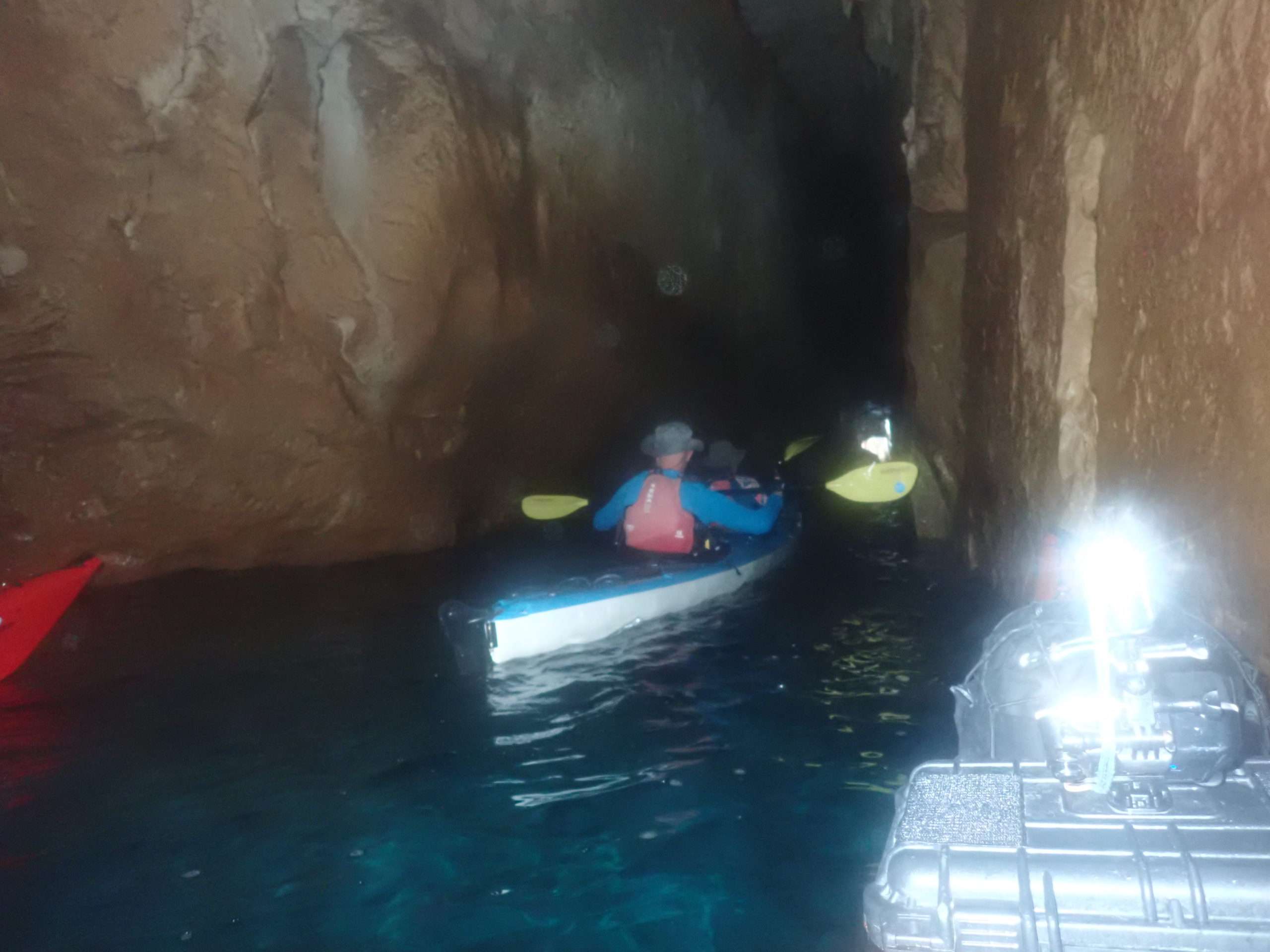 volta menorca en kayak per kayakebre i deltaventur