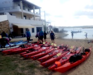 arribada en kayak a na macaret per deltaventur i kayakebre